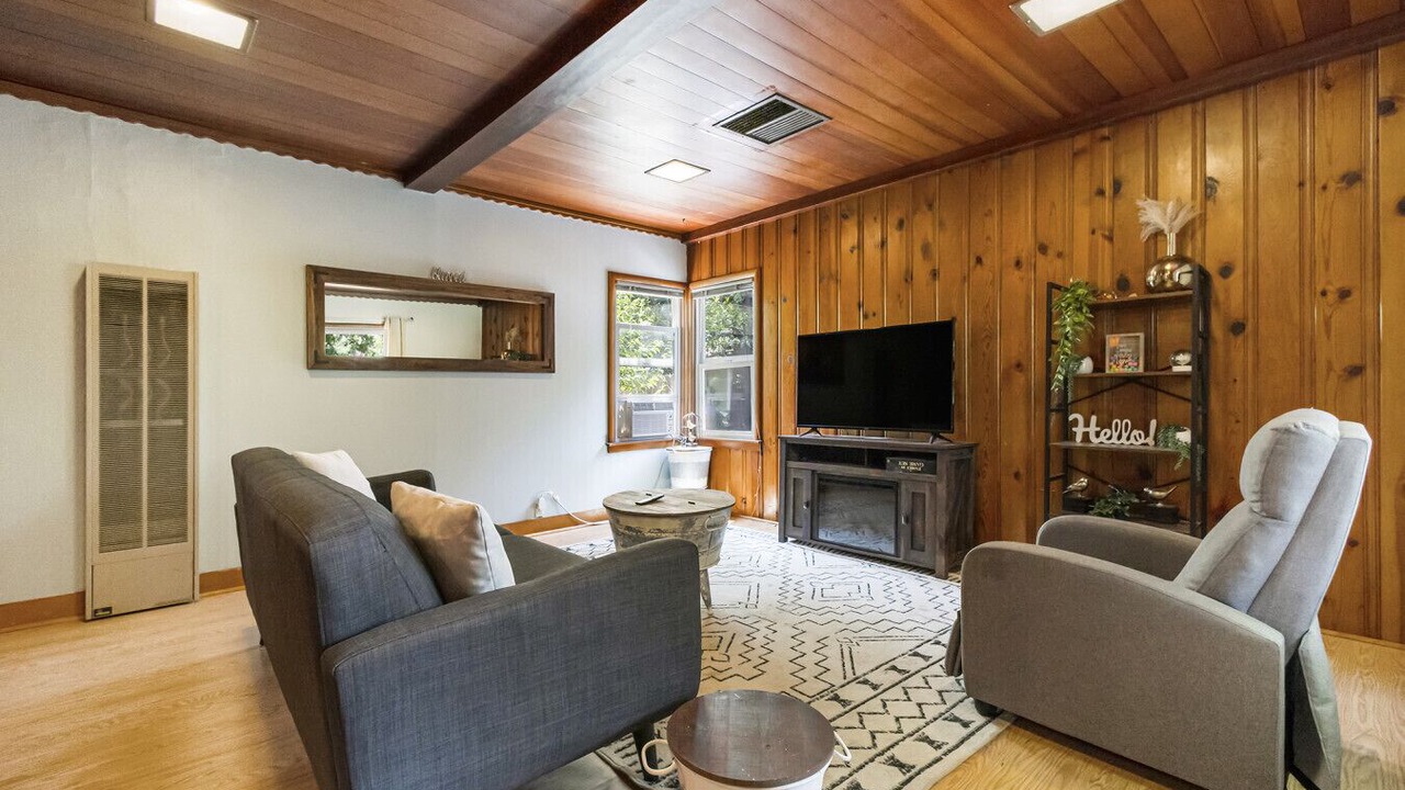 Photo of Bedroom in Chico
