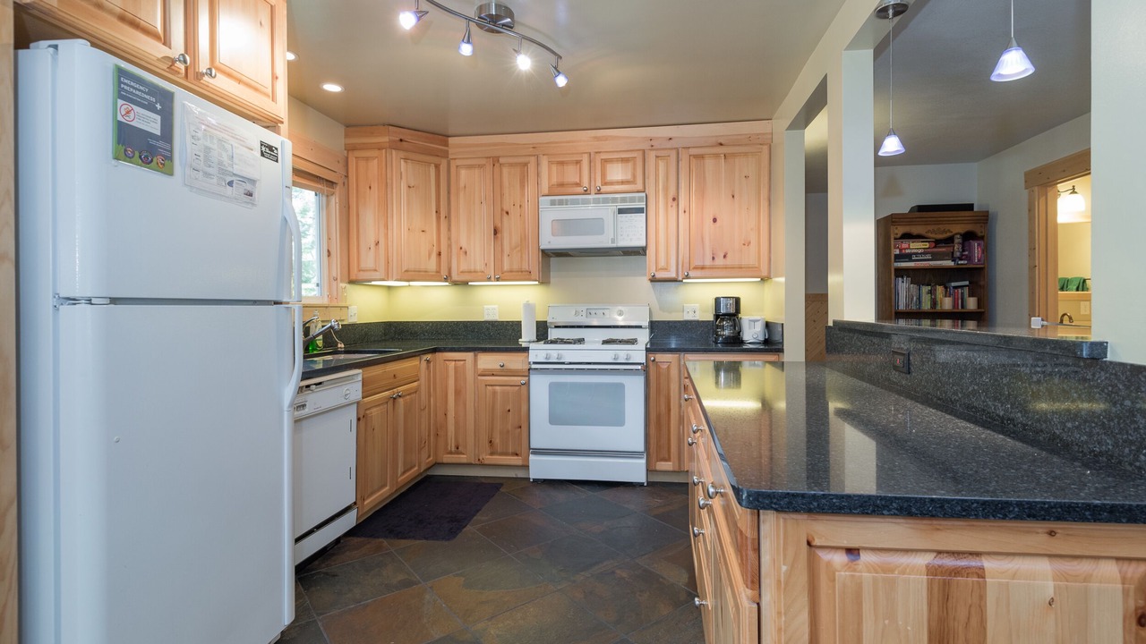Photo of Kitchen in Tahoma