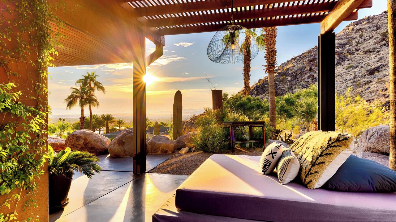 Photo of Patio Balcony in Little Tuscany