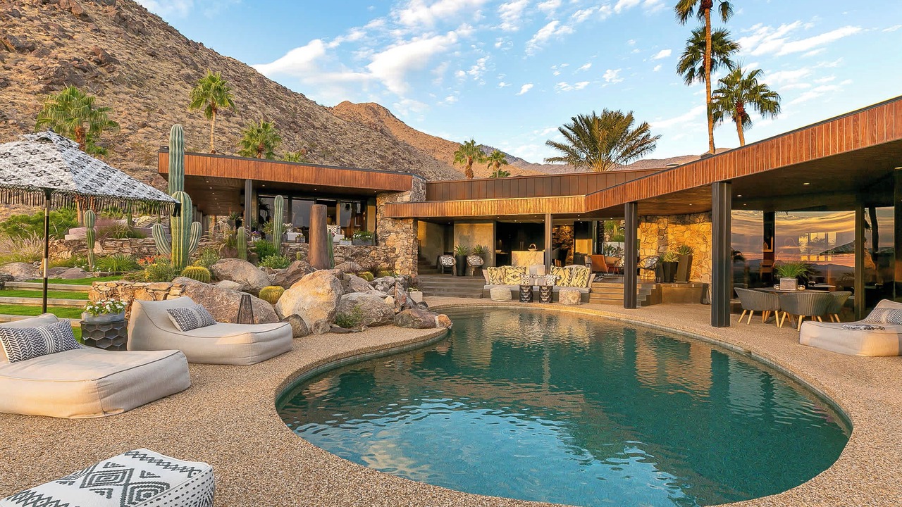 Photo of Outdoor in Little Tuscany