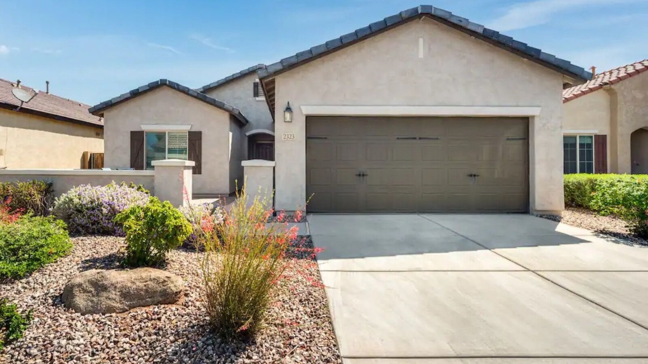 Photo of Outdoor in Anthem at Merrill Ranch