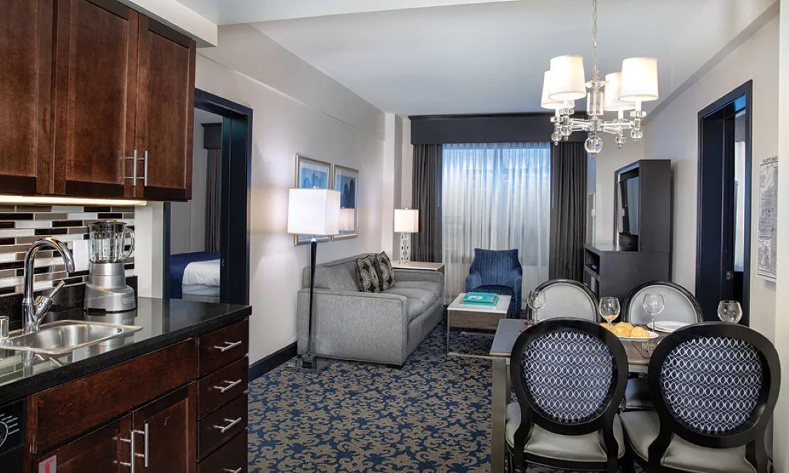 Photo of Livingroom in Theater District