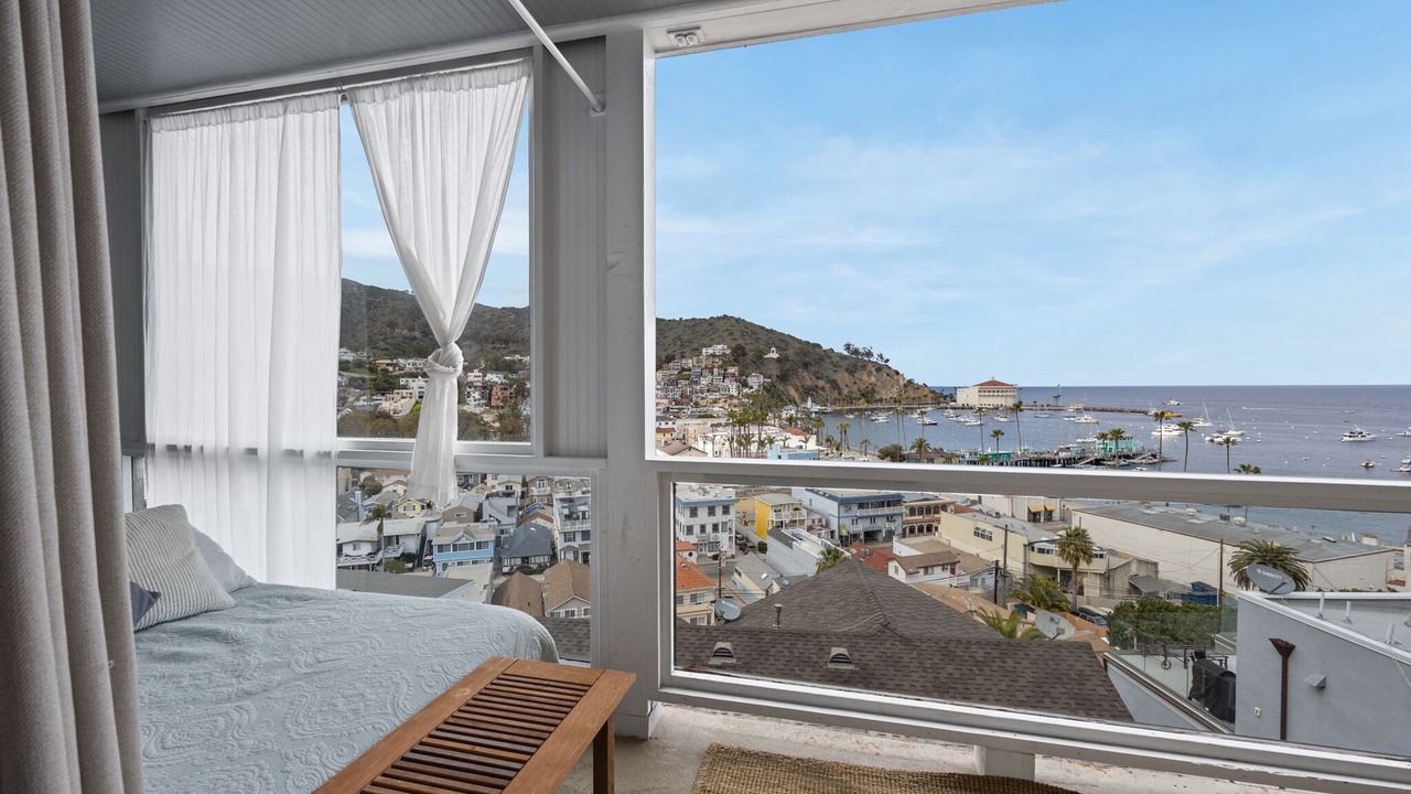 Photo of Patio Balcony in Avalon