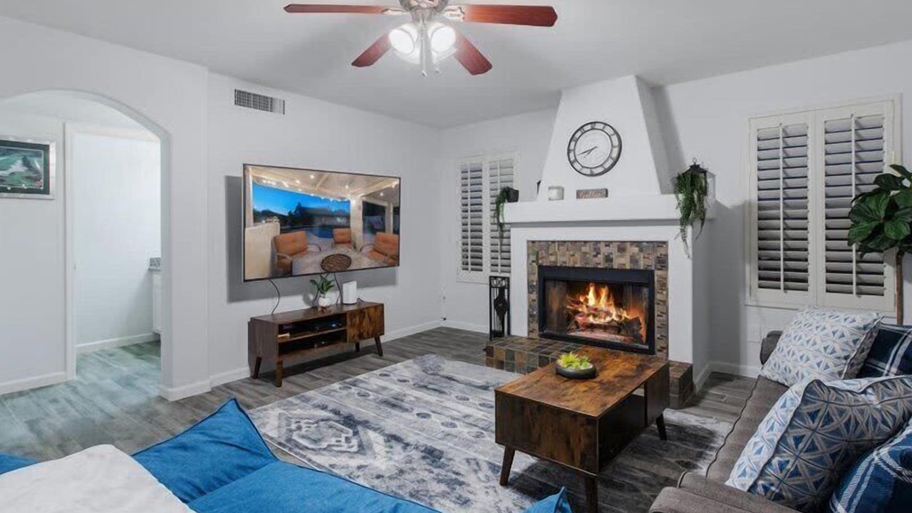 Photo of Livingroom in Red Mountain Ranch