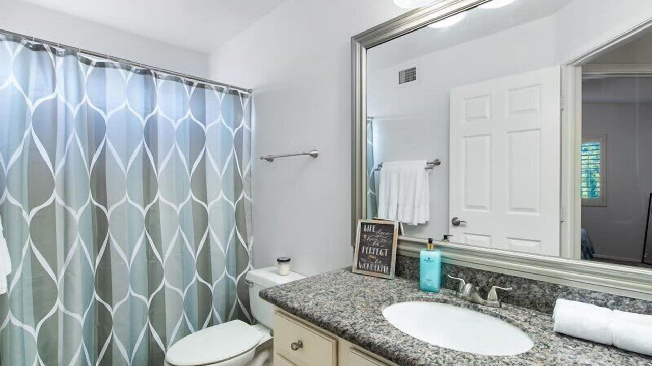 Photo of Bathroom in Red Mountain Ranch