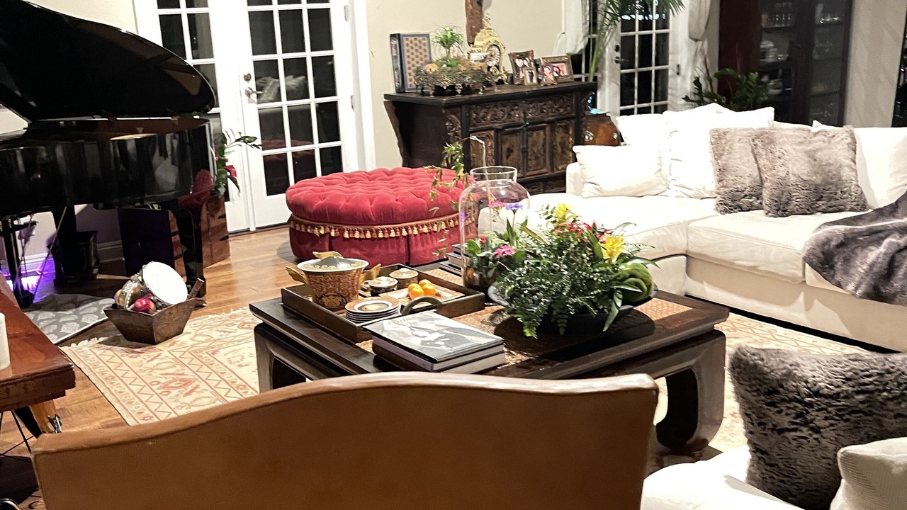 Photo of Livingroom in Calabasas