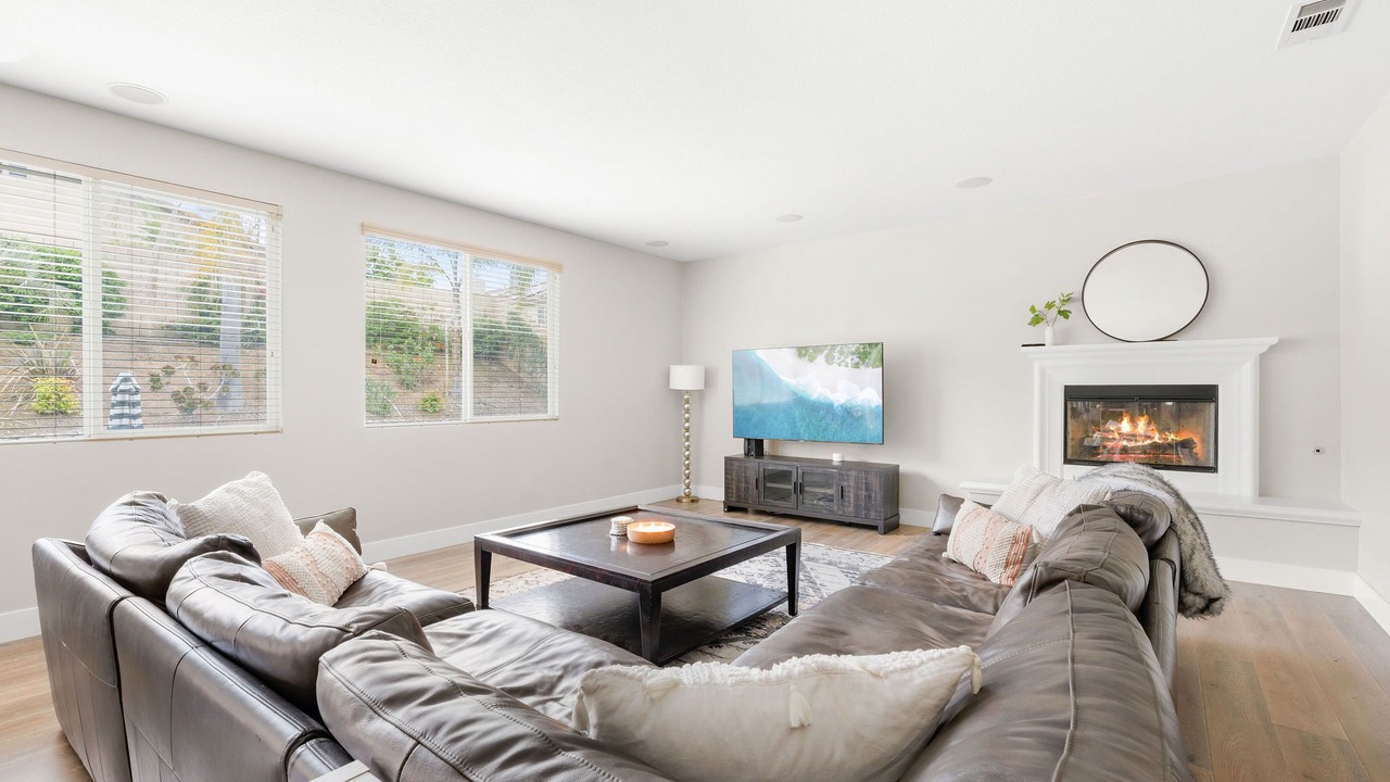 Photo of Livingroom in Corona