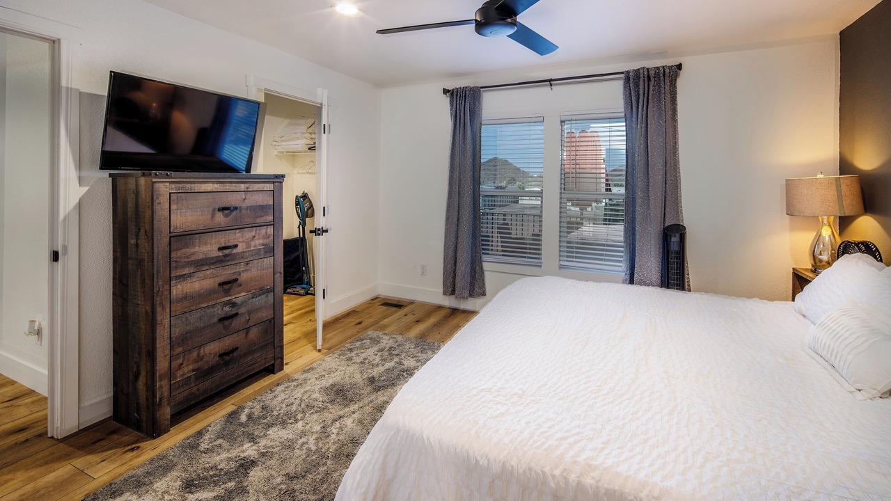 Photo of Bedroom in Parker Strip