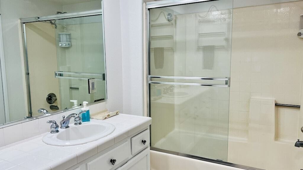 Photo of Bathroom in Townsite