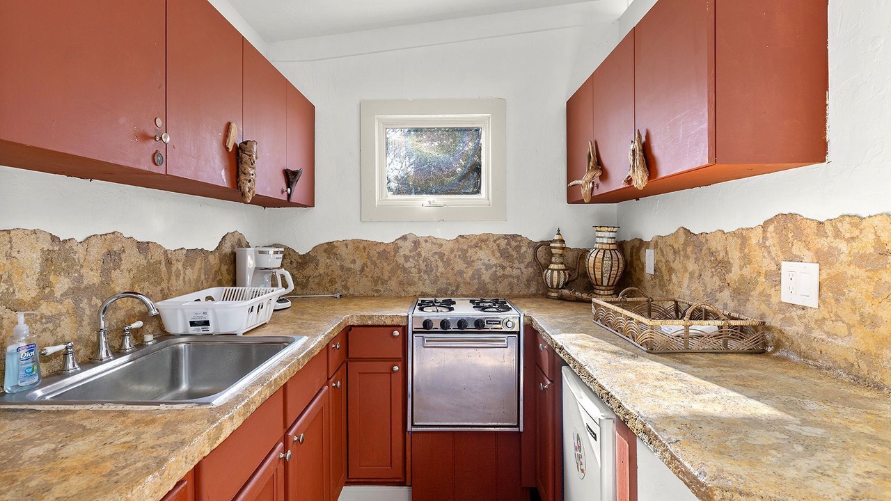Photo of Kitchen in Lake Elsinore