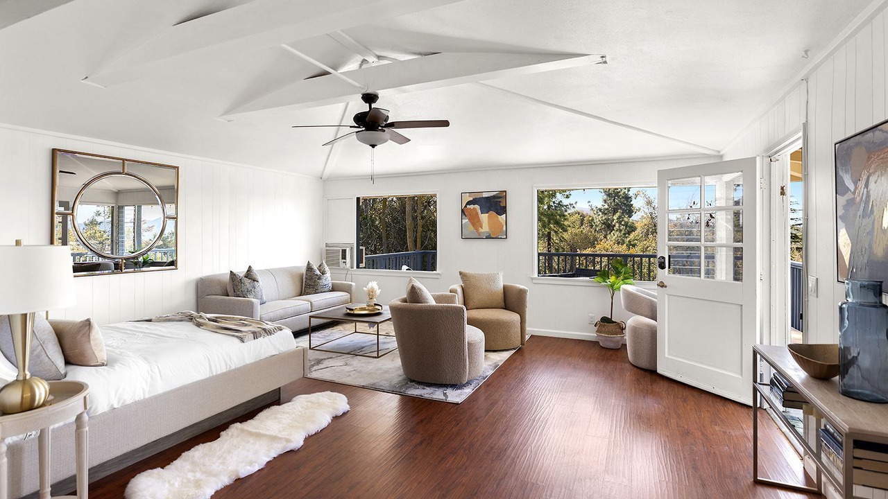 Photo of Livingroom in Lake Elsinore