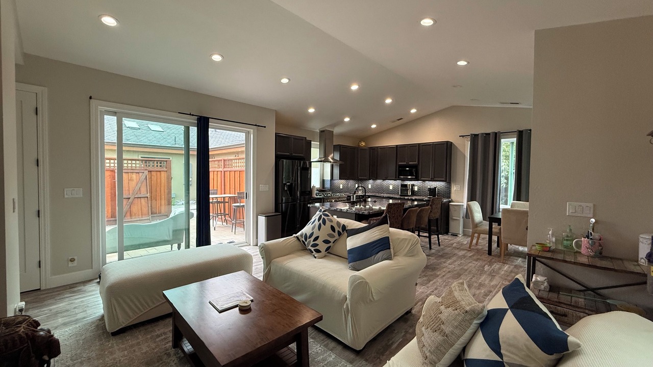 Photo of Livingroom in Redwood City