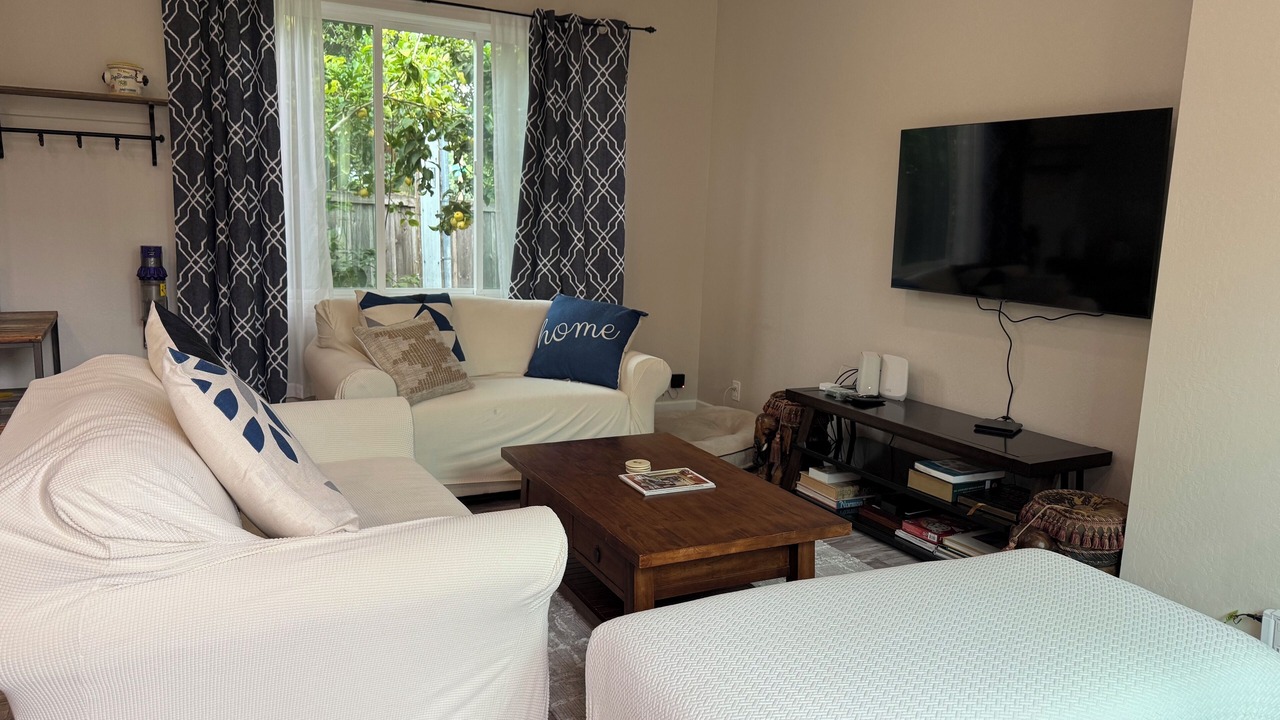 Photo of Livingroom in Redwood City
