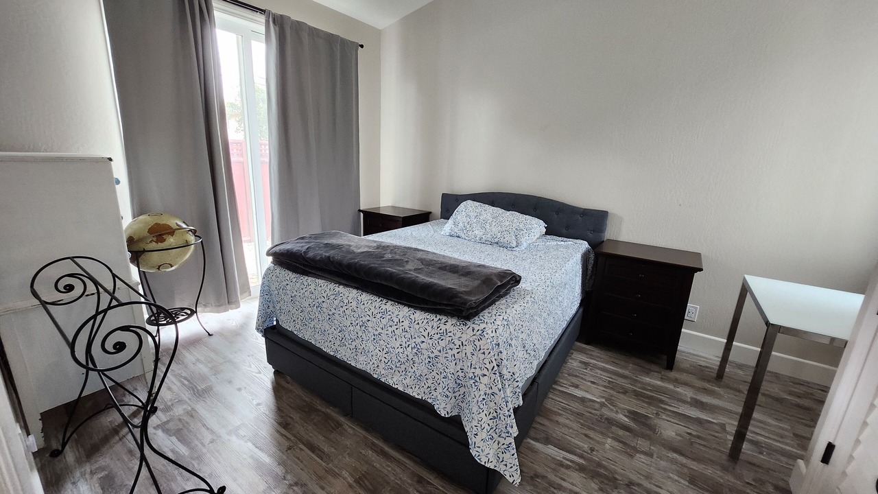 Photo of Bedroom in Redwood City