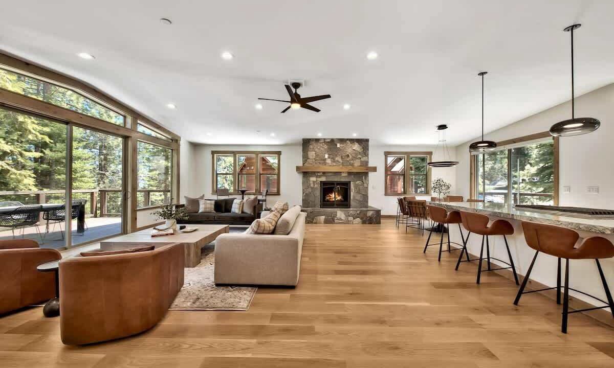 Photo of Livingroom in Kingswood Estates