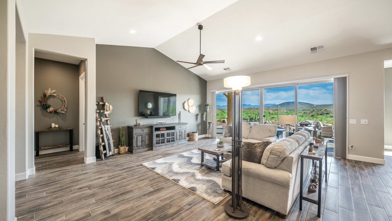 Photo of Livingroom in Wickenburg