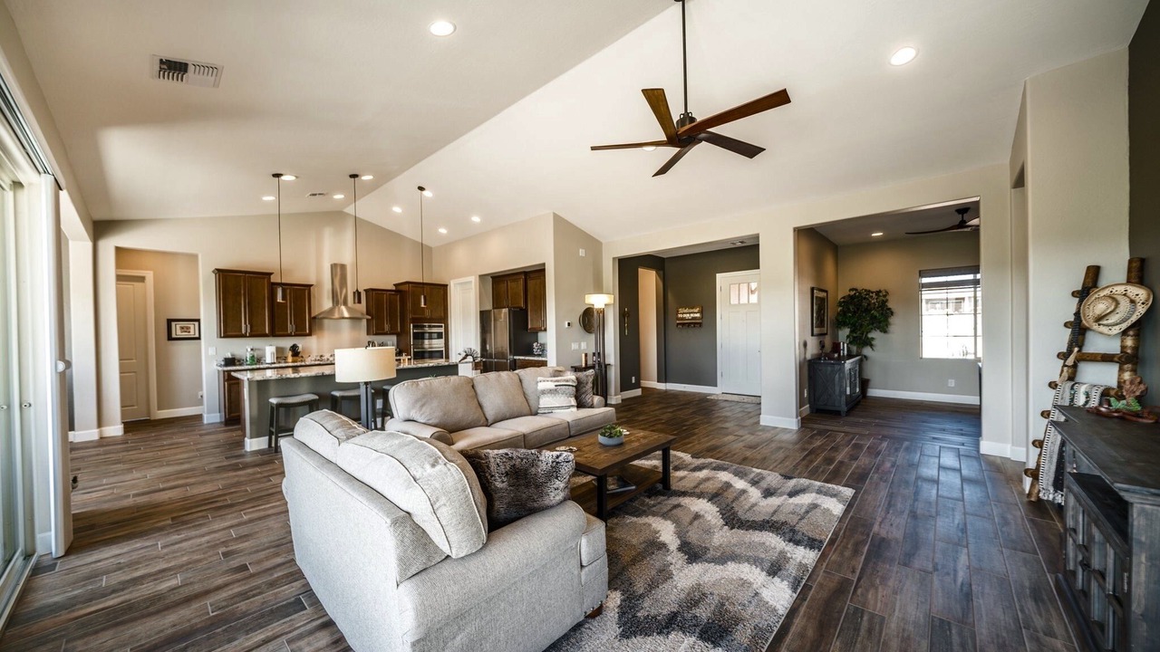 Photo of Livingroom in Wickenburg