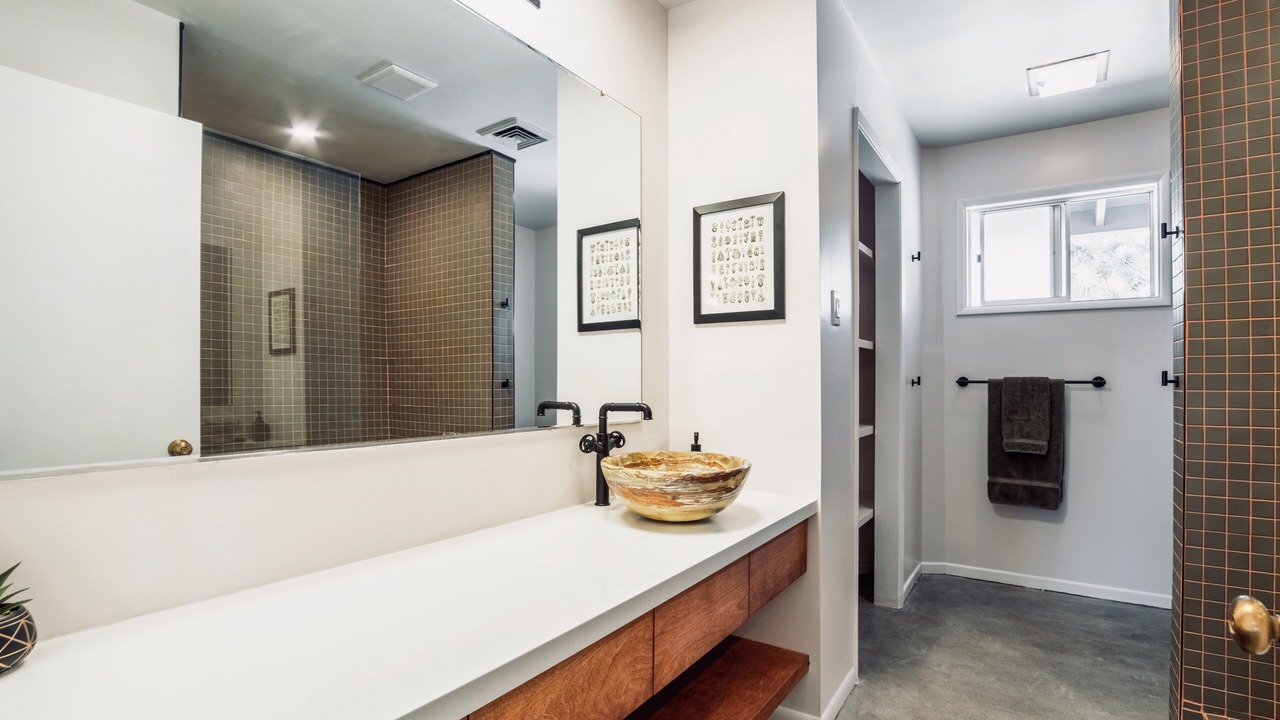 Photo of Bathroom in Yucca Valley