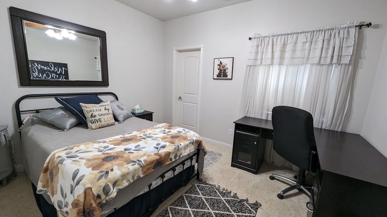 Photo of Bedroom in Redding