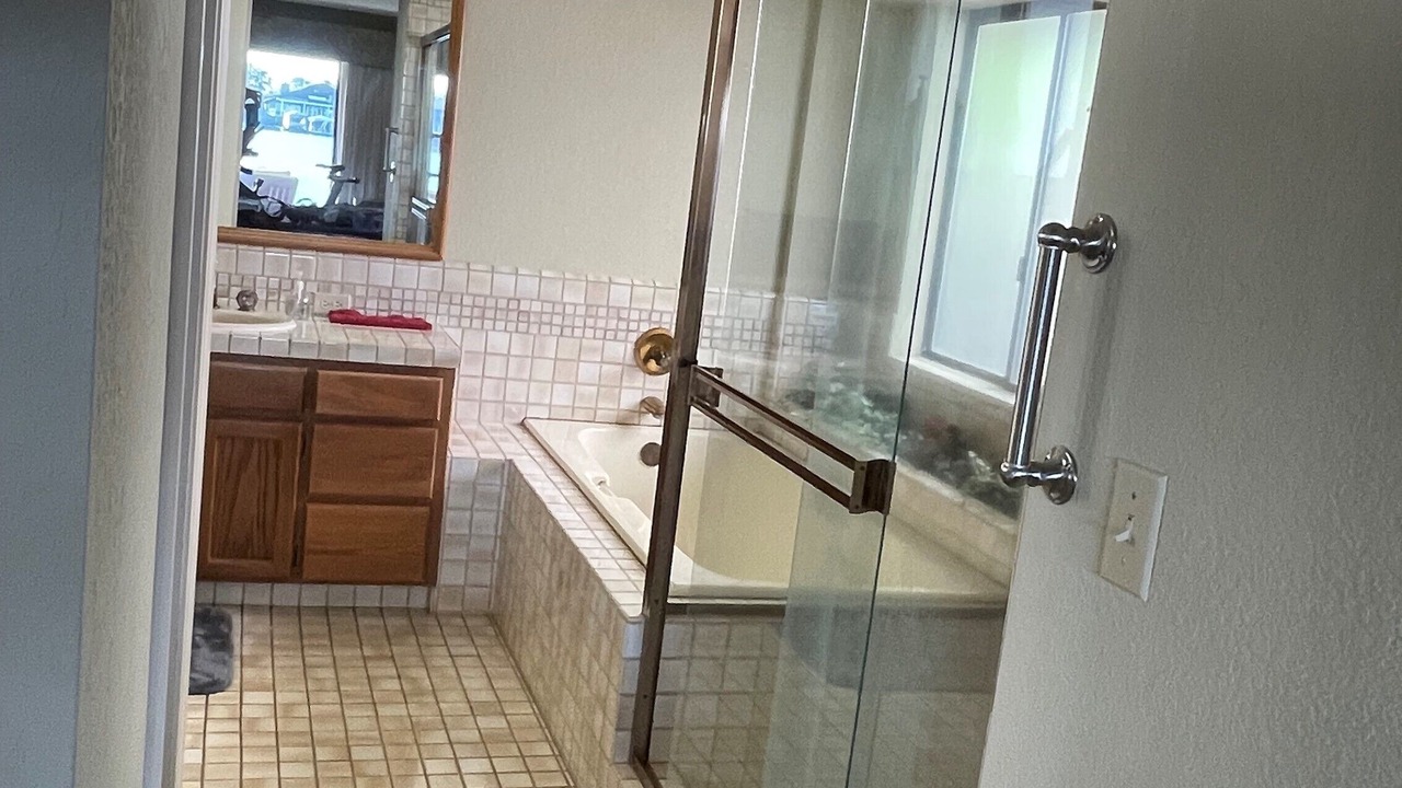 Photo of Bathroom in Discovery Bay