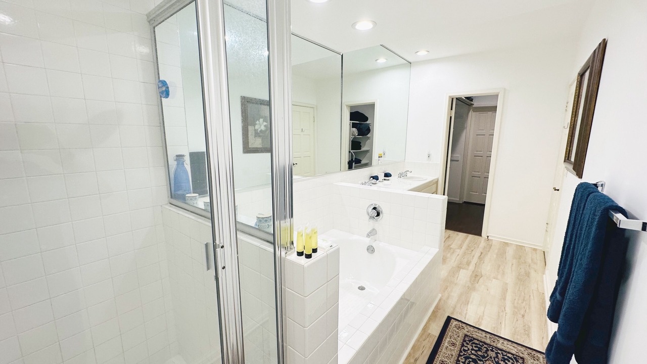 Photo of Bathroom in Avalon
