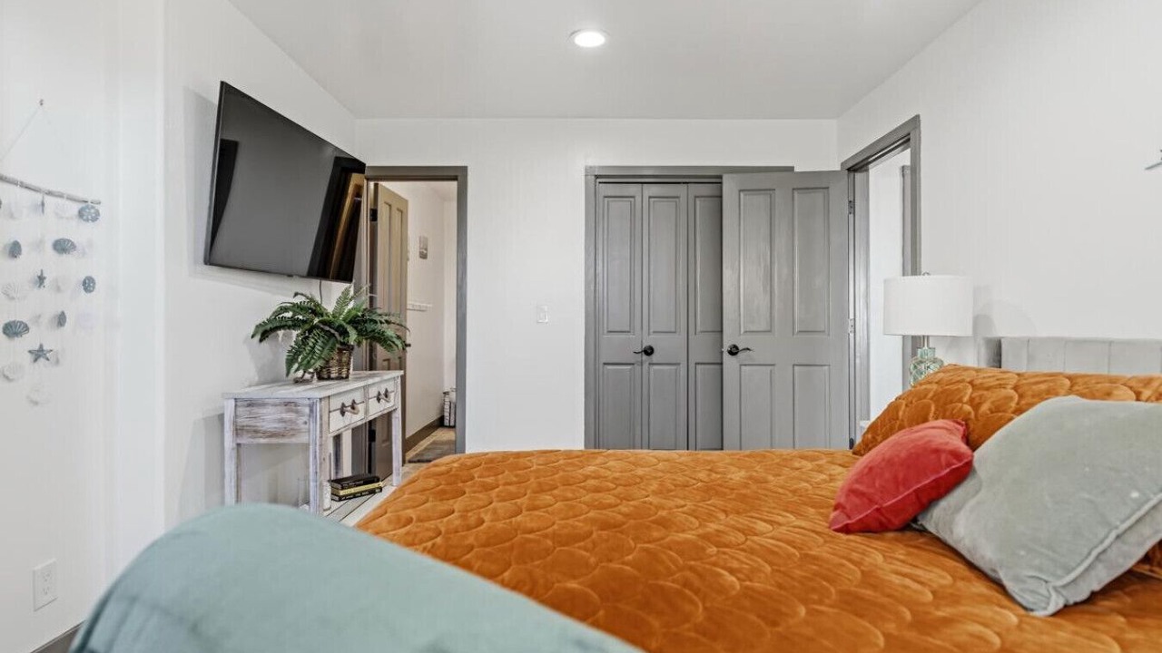 Photo of Bedroom in Dillon Beach