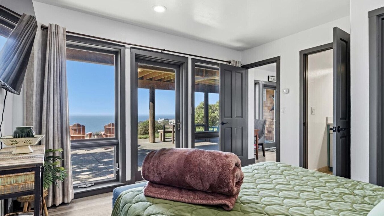 Photo of Bedroom in Dillon Beach