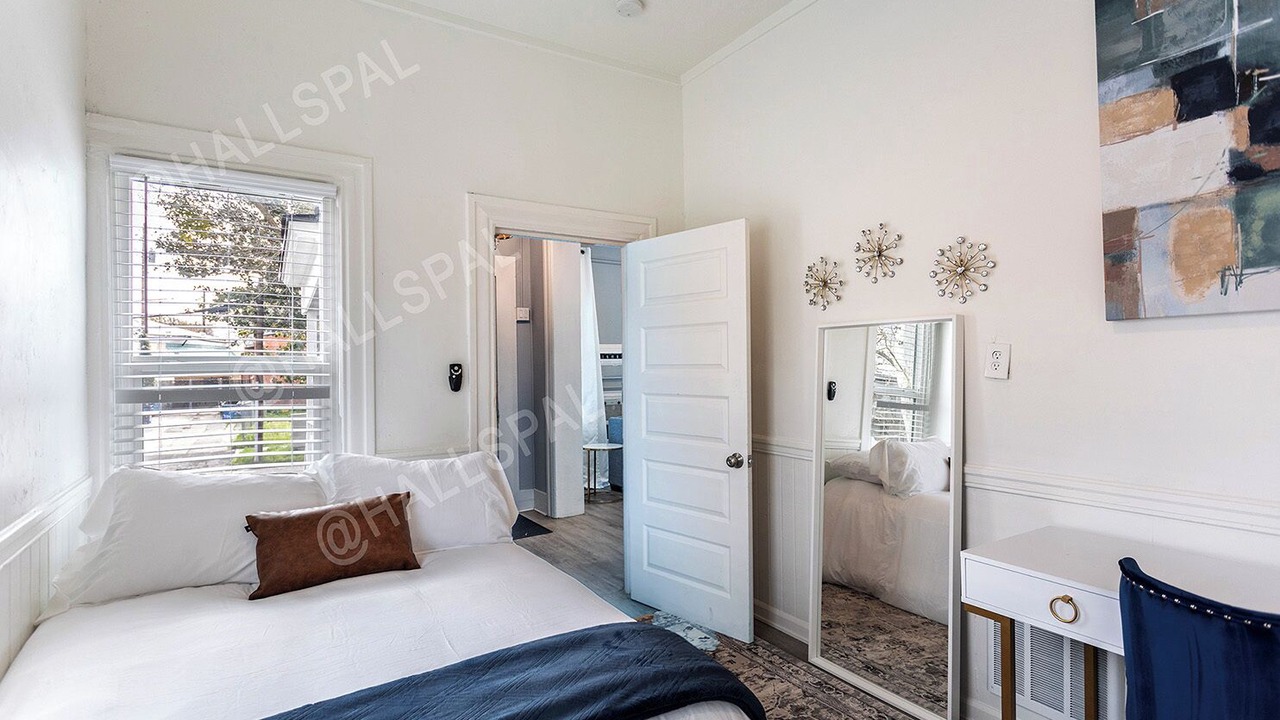 Photo of Bedroom in Downtown Sacramento