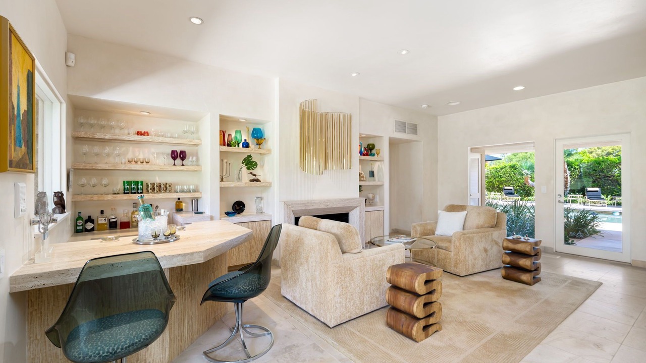Photo of Livingroom in Indian Canyon