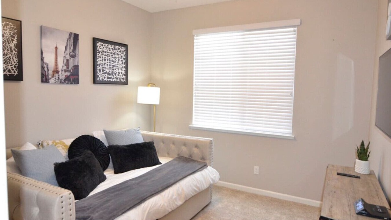 Photo of Livingroom in Chico