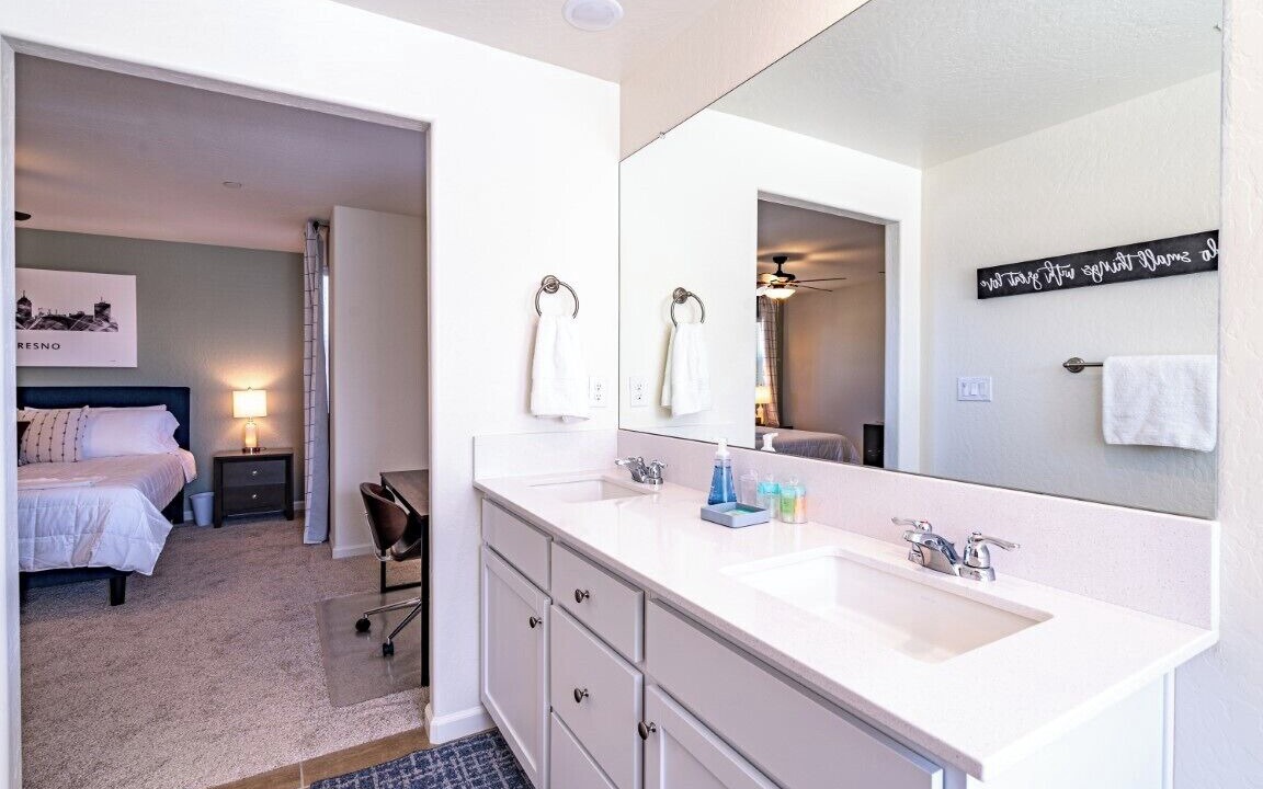 Photo of Bedroom in Raisin