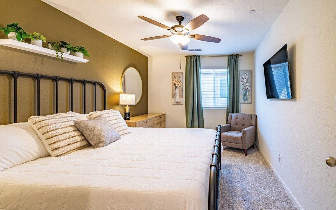 Photo of Bedroom in Raisin