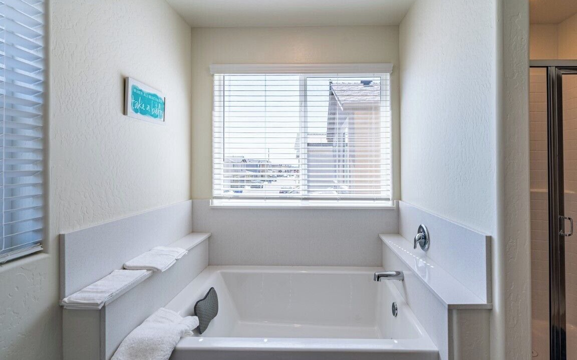 Photo of Bathroom in Raisin