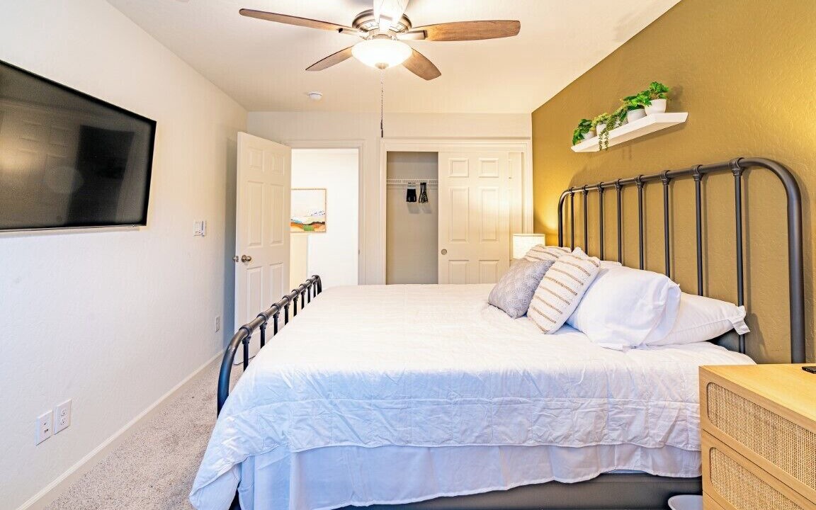 Photo of Bedroom in Raisin