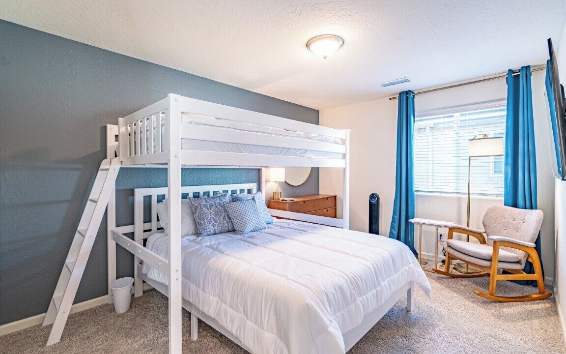 Photo of Bedroom in Raisin