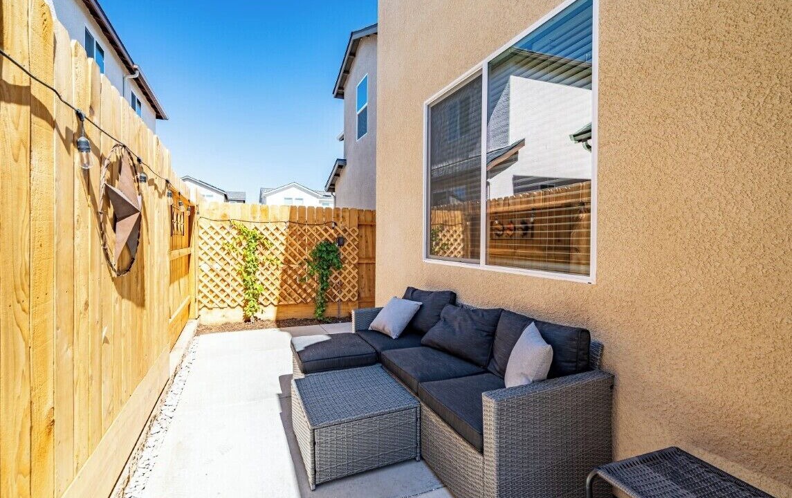 Photo of Patio Balcony in Raisin