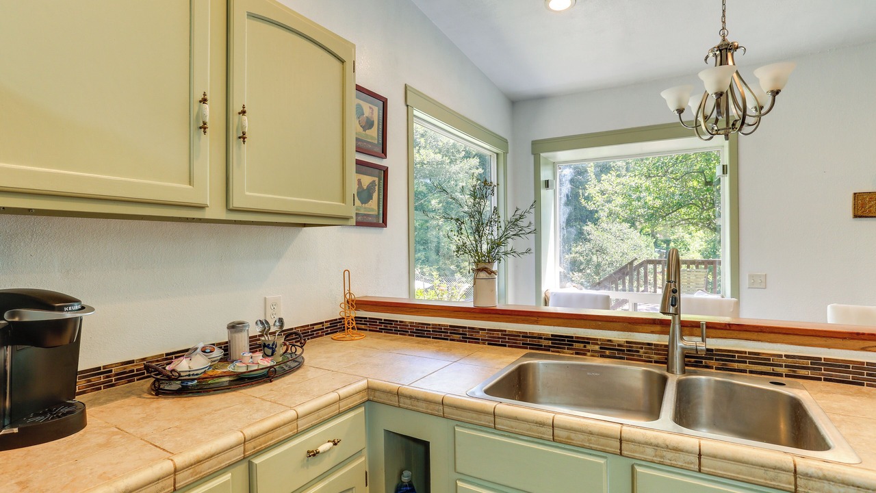Photo of Kitchen in Big Bar