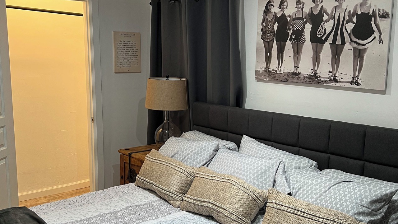 Photo of Bedroom in Santa Cruz