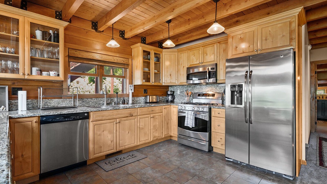Photo of Kitchen in Crestline