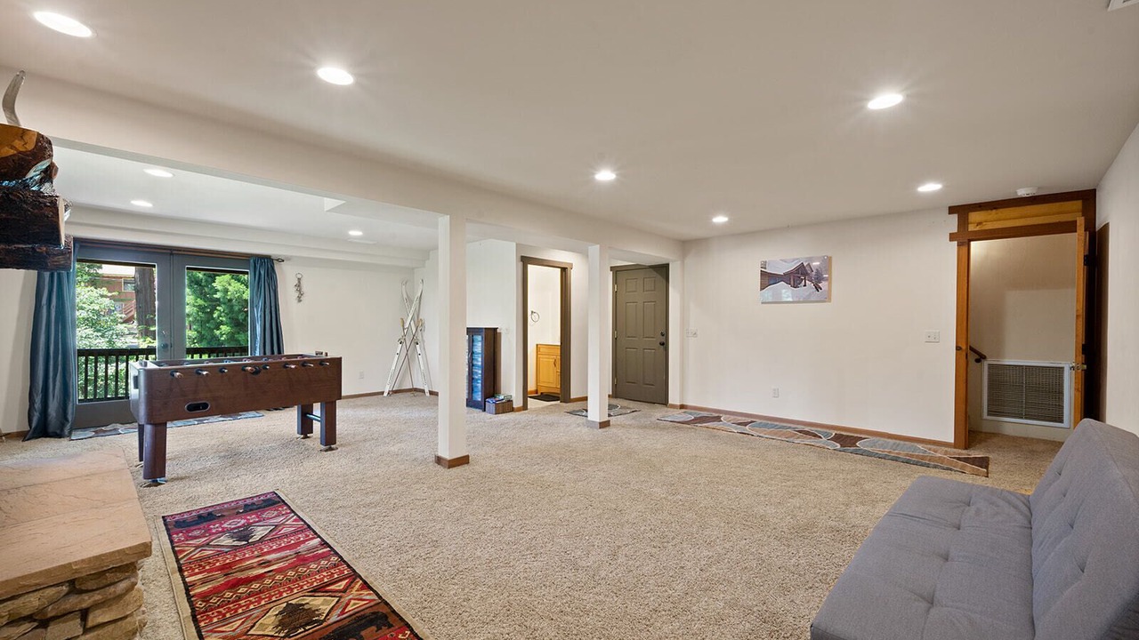 Photo of Bedroom in Crestline