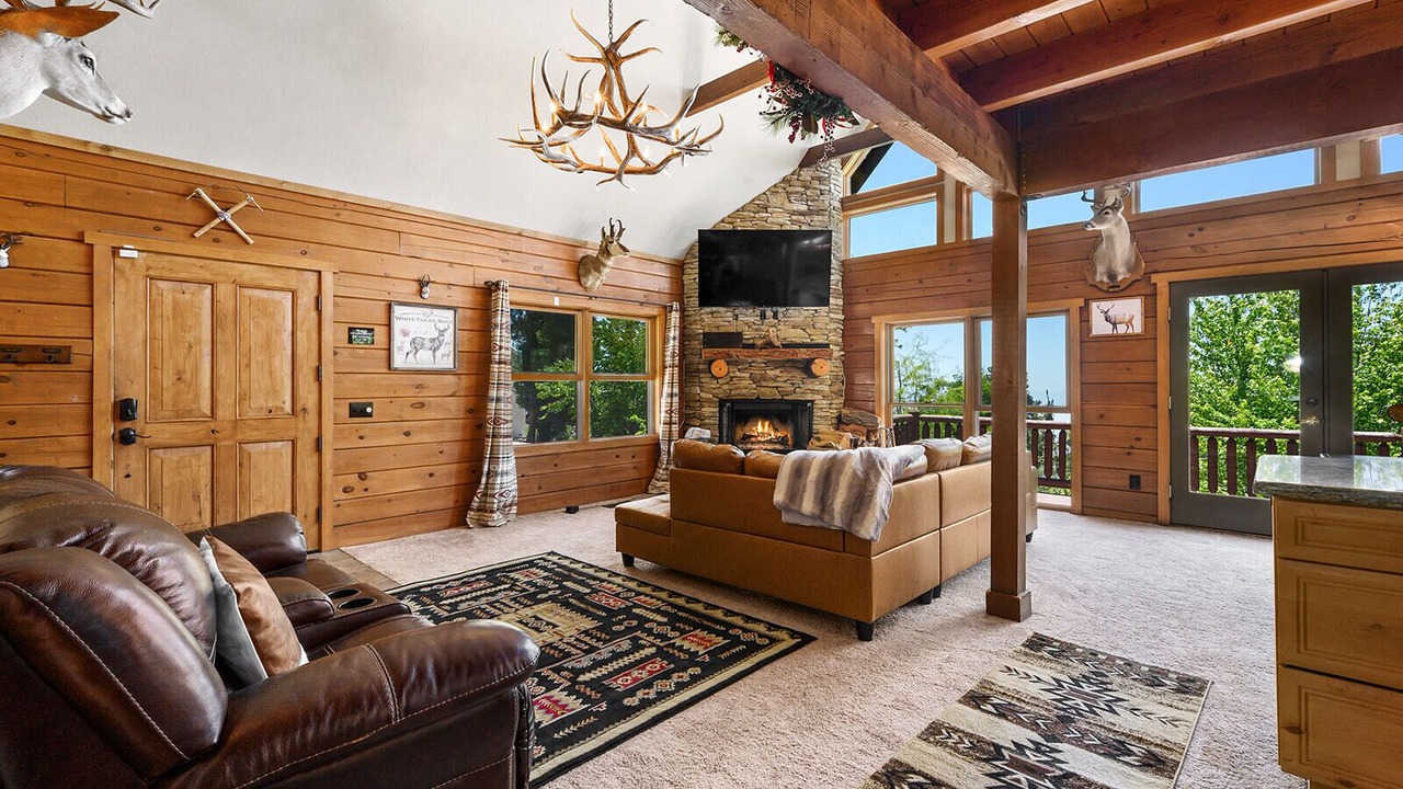 Photo of Bedroom in Crestline