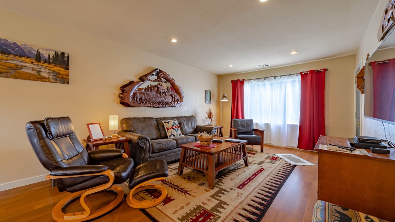 Photo of Bedroom in Orick