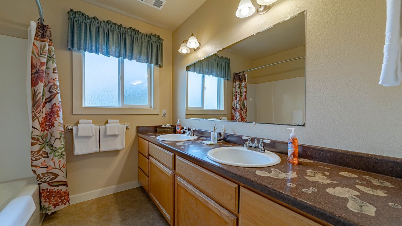 Photo of Bathroom in Orick