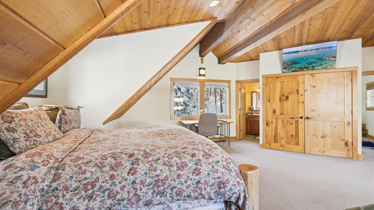Photo of Bedroom in Olympic Valley