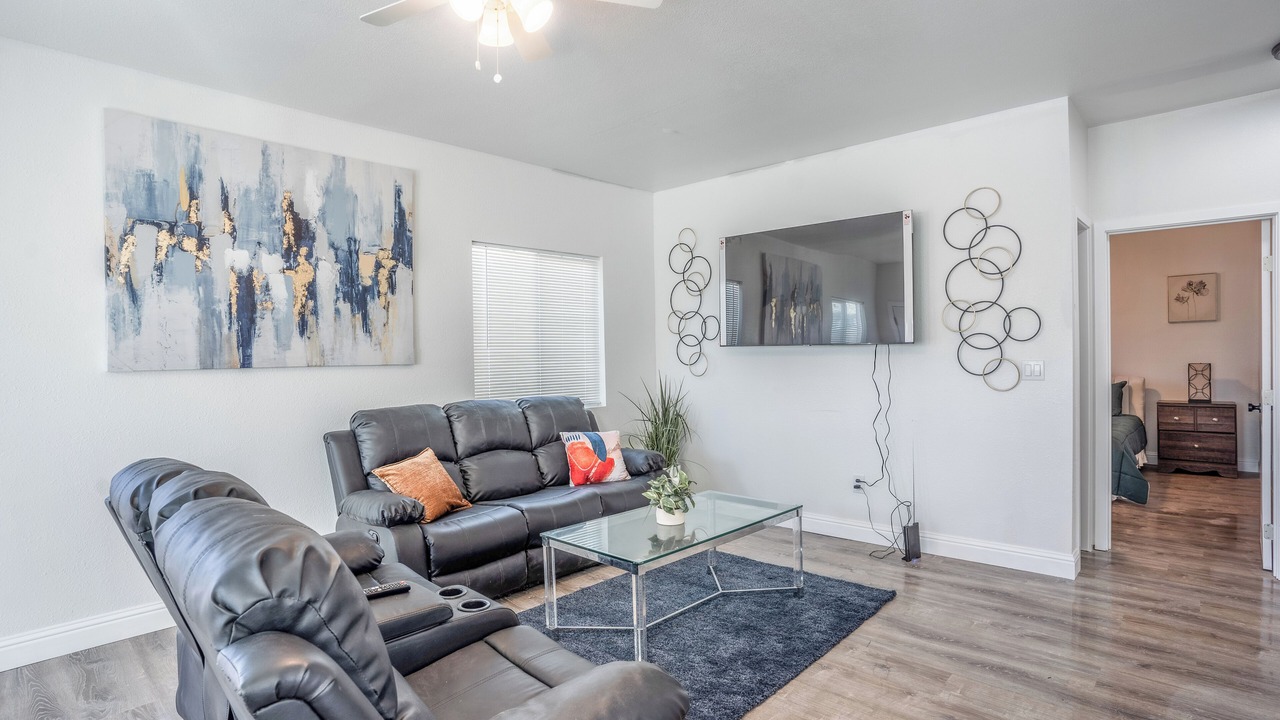 Photo of Livingroom in Paradise Park