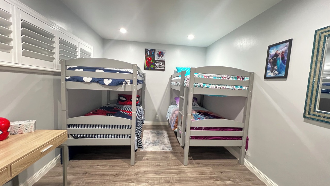 Photo of Bedroom in Midway City