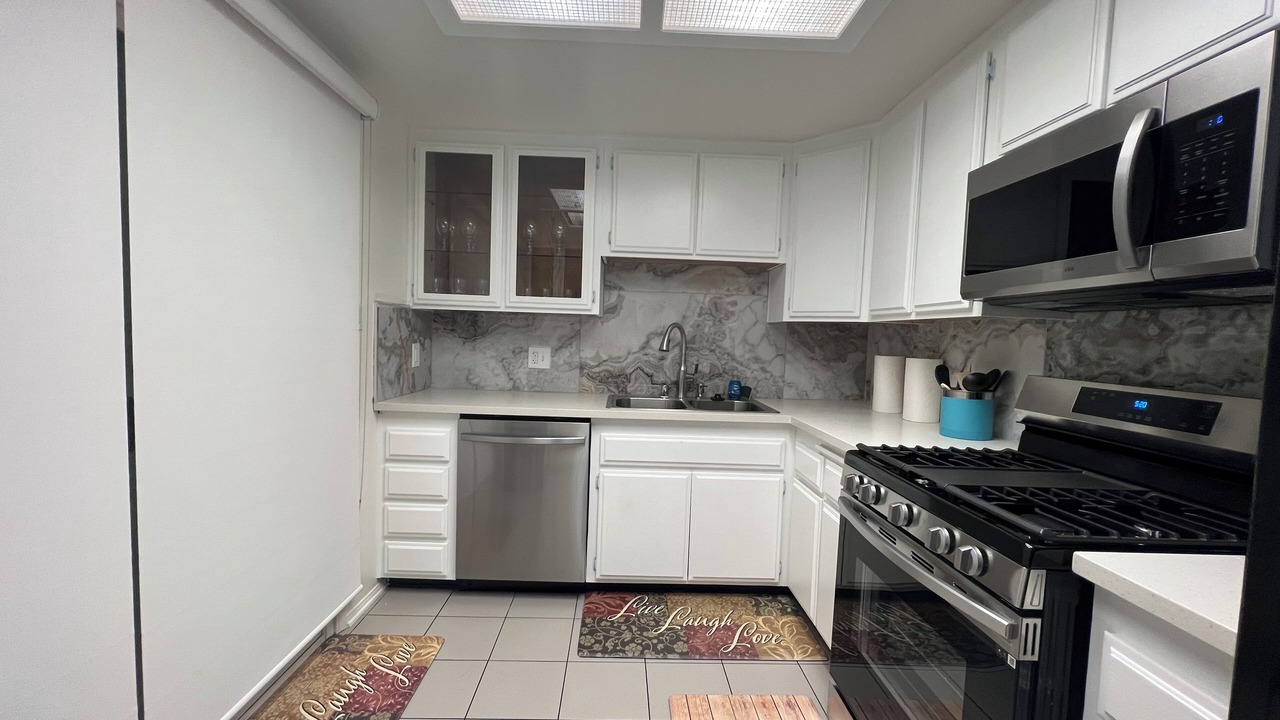 Photo of Kitchen in Midway City