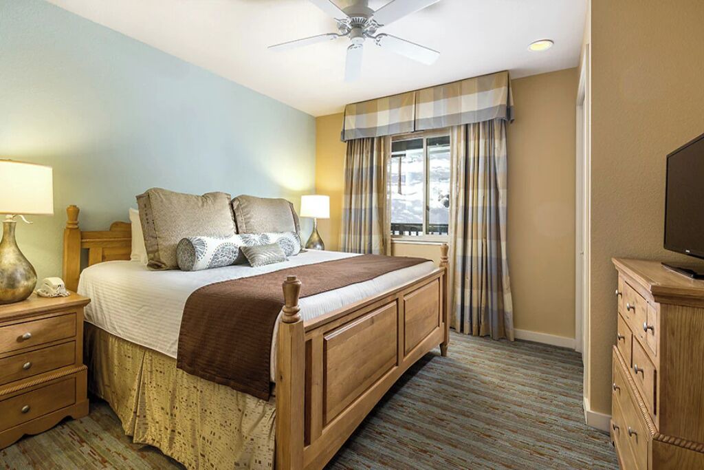 Photo of Bedroom in Round Hill Village