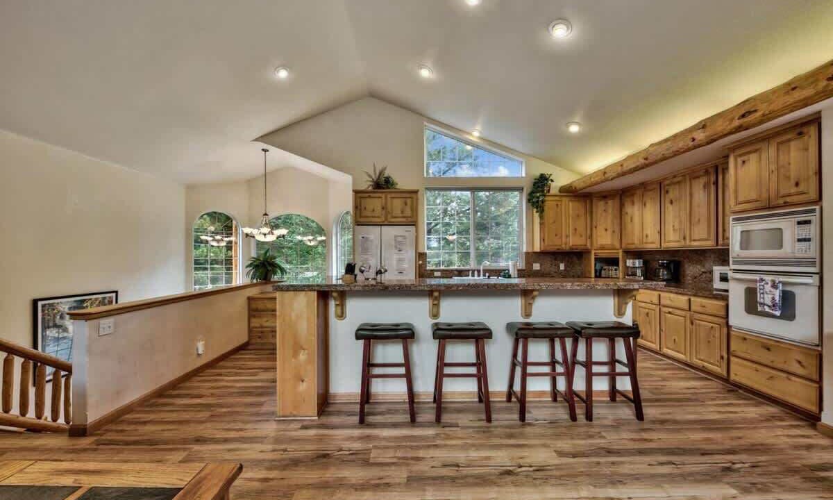 Photo of Kitchen in North Upper Truckee