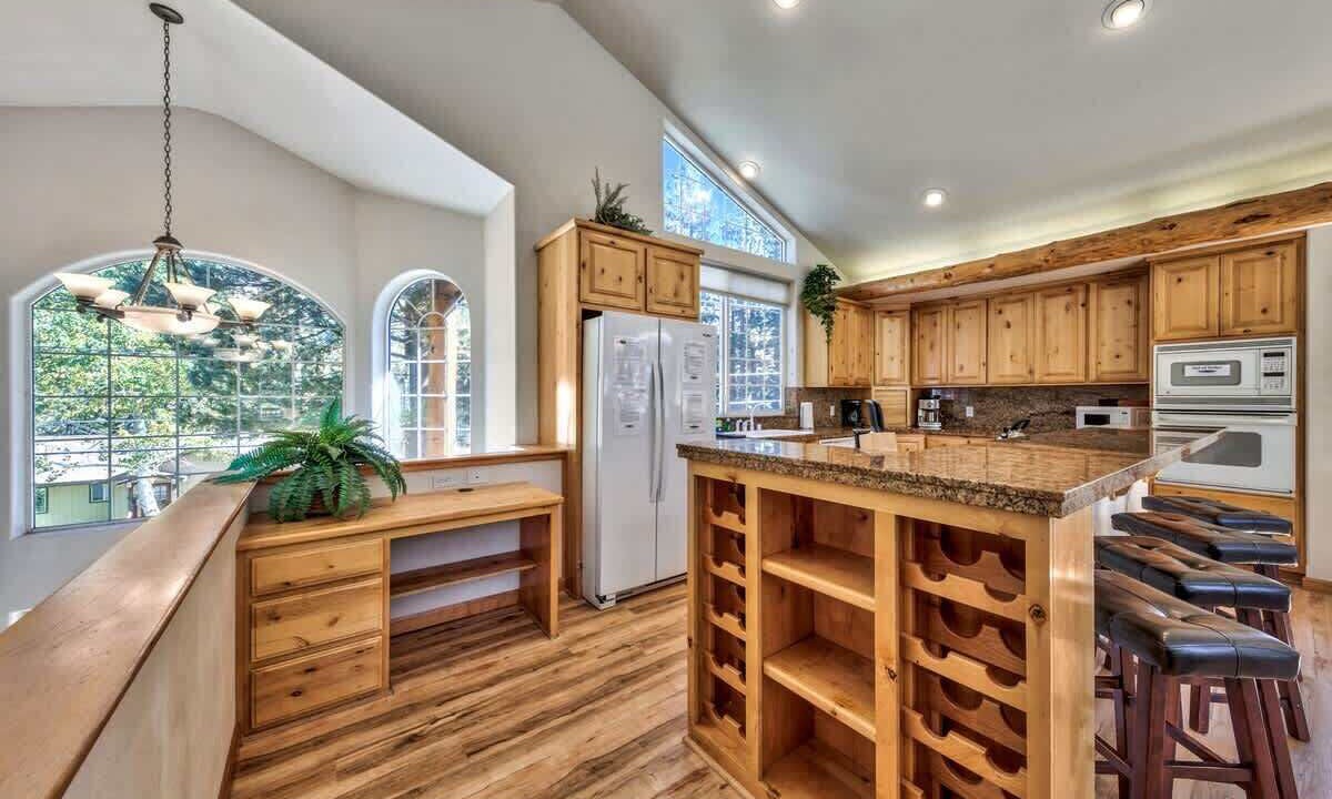 Photo of Kitchen in North Upper Truckee